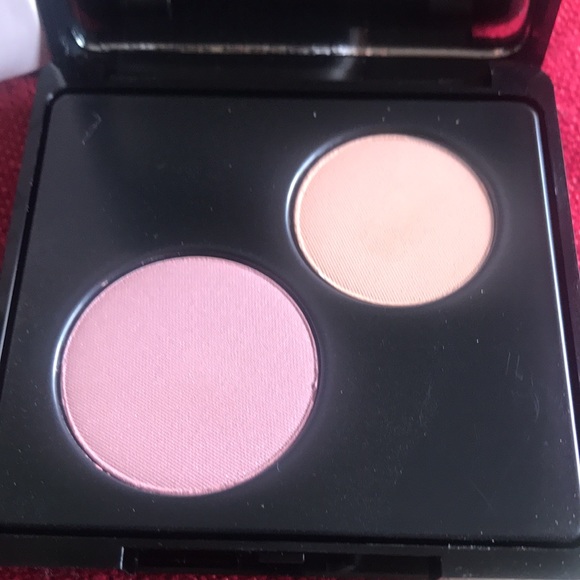 Cosmetics - Picture 5 of 5